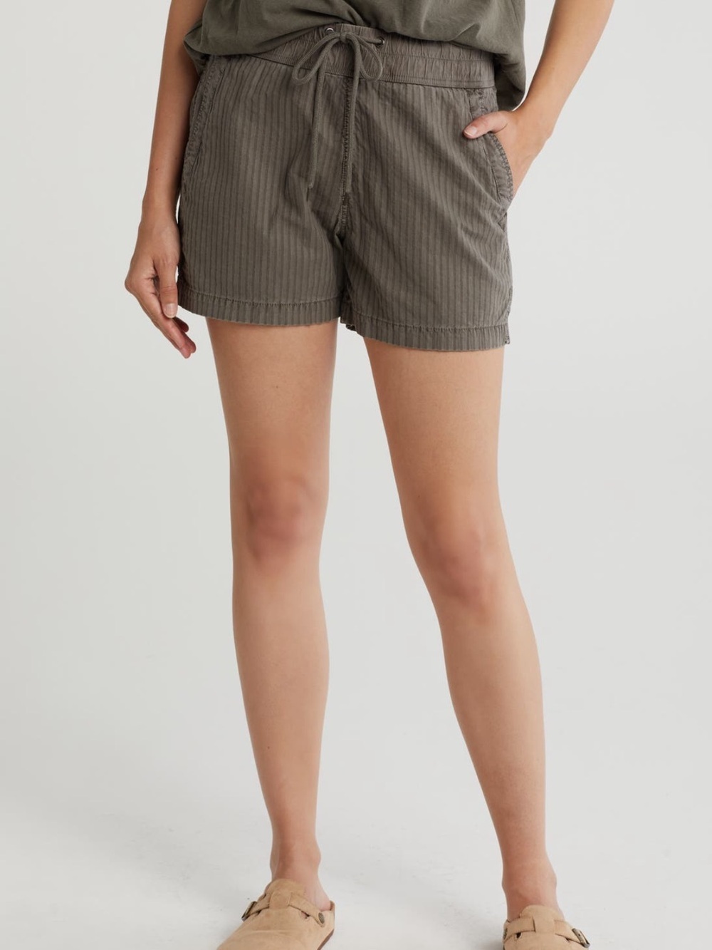 James Perse Textured Pinstripe Drawstring Shorts Size Medium